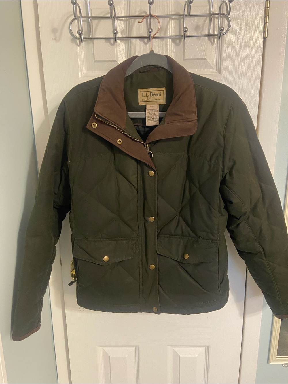 L.L. Bean Olive Green Puffer Jacket Down Insulated with Brown Collar